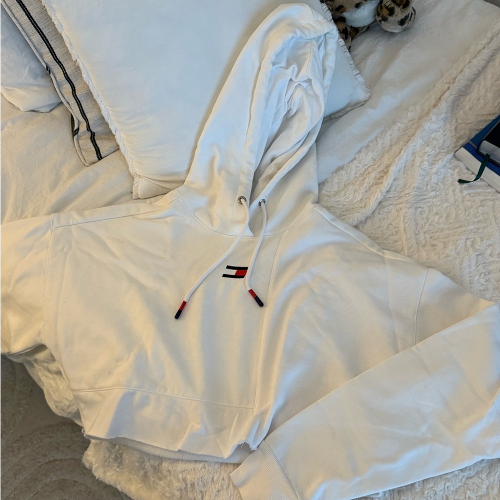 Tommy Hilfiger cropped pullover hoodie